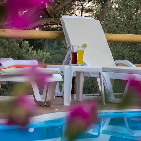 Ceren Akyaka Daily Weekly Villa