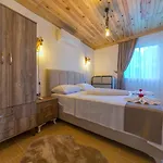 Ceren Akyaka Daily Weekly Villa